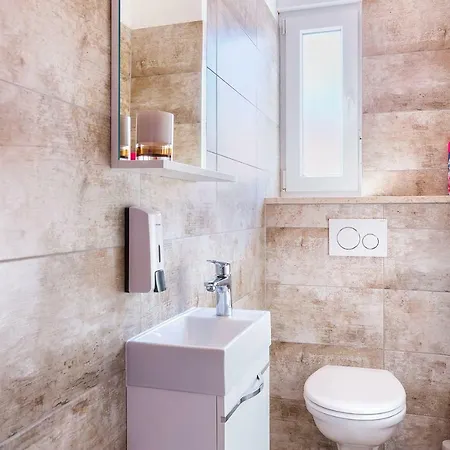 Apartment Irina 5